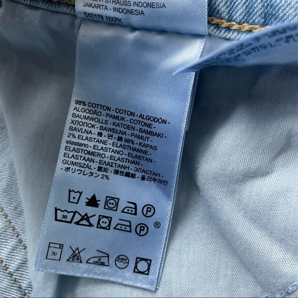 NWOT Levi's Wedgie Skinny Jeans Light Wash 16W Raw Hem - Picture 11 of 13